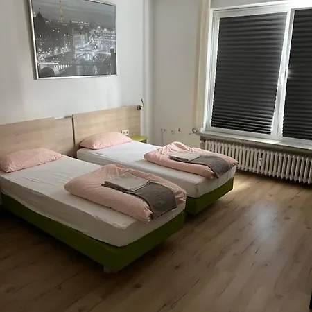 Waffel Cafe Monteurwohnung * Κάσελ