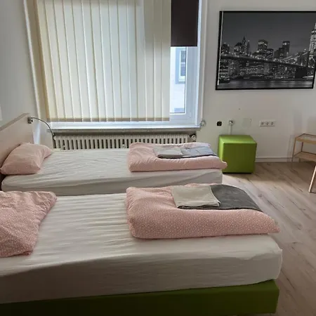 Waffel Cafe Monteurwohnung * Kassel