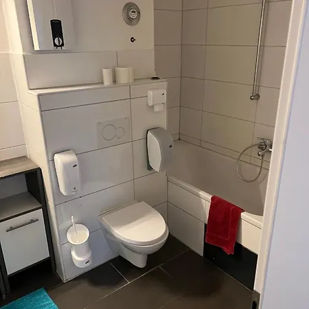 Δωμάτια σε οικογενειακή κατοικία Waffel Cafe Monteurwohnung Κάσελ